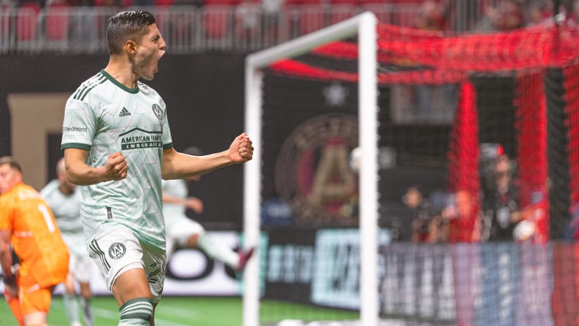 Hat Trick Sends Ronaldo Cisneros To MLS Team Of The Week