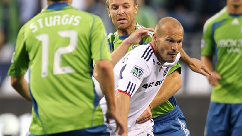 Despite some boos, former Sounder Freddie Ljungberg said his reception at Qwest Field was "nice."