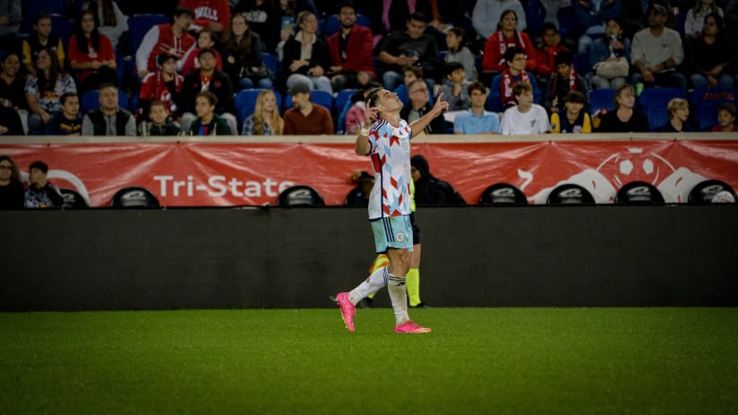 El Delantero Georgios Koutsias es Seleccionado para el Banquillo del Equipo de la Jornada de la MLS para la Jornada 35 
