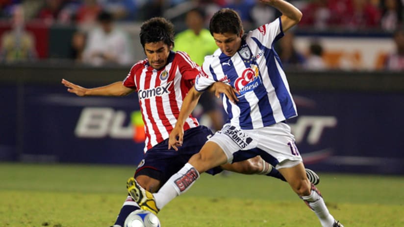 Chivas USA and Pachuca will vie for the SuperLiga 2010 title.