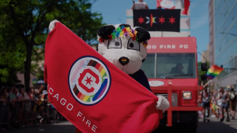 Fire celebrate love and inclusion at 2022 Chicago Pride Parade