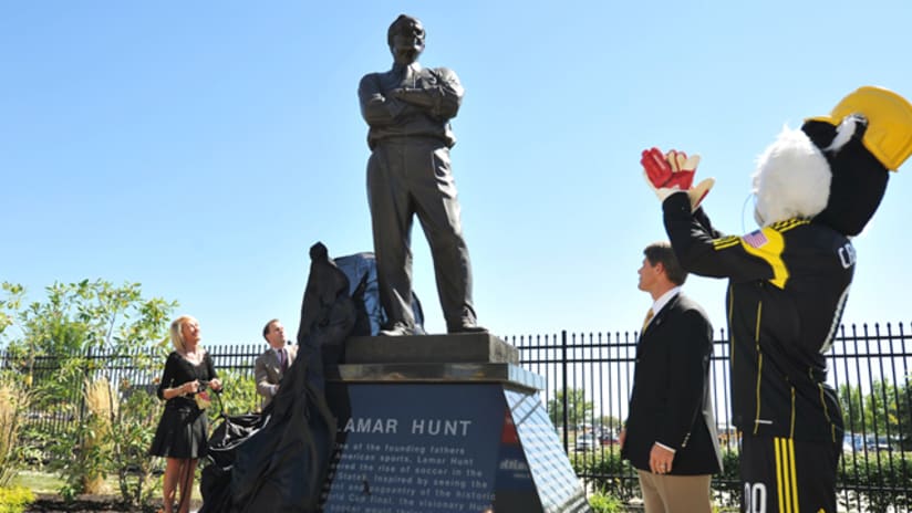 Lamar Hunt statue unvield at Crew Stadium before match with FC Dallas