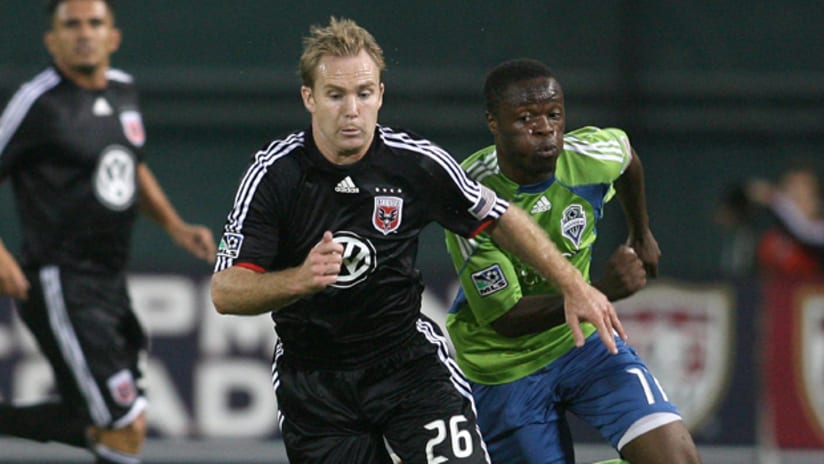 Concussion symptoms have forced D.C. United's Bryan Namoff (26) to suspend his playing career.