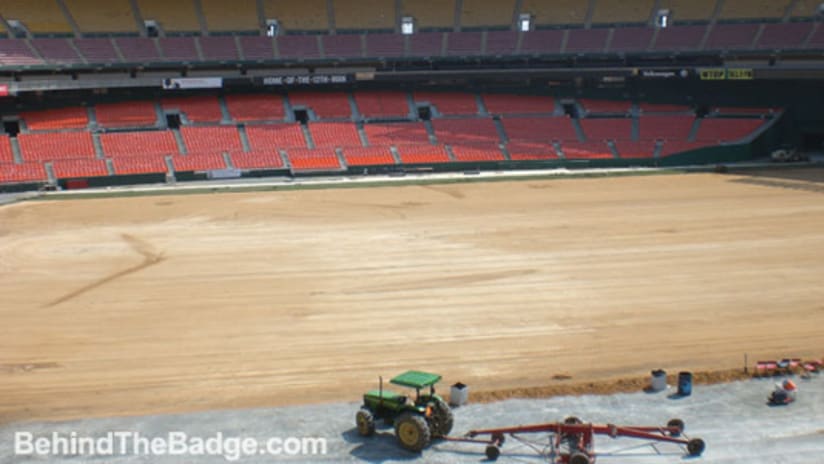 Photo of the Day: New pitch at RFK - 070808_RFK_pitch.jpg