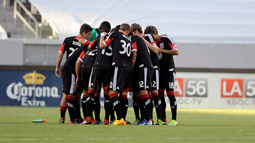 Team huddle at Chivas 2013