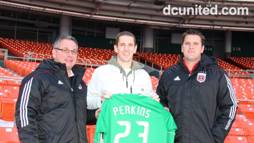 Photo of the Day: Perkins presented with #23 - 020110_Perkins_535.jpg