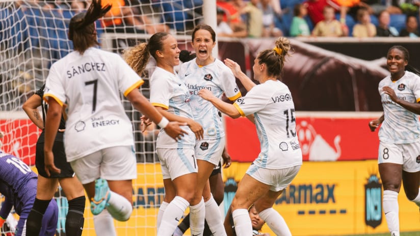 BEHIND THE LENS | Dash come out victorious over Gotham FC