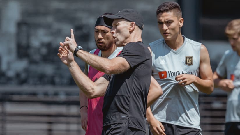 Bob Coaching Lee And Eduard In Training 2018 IMG