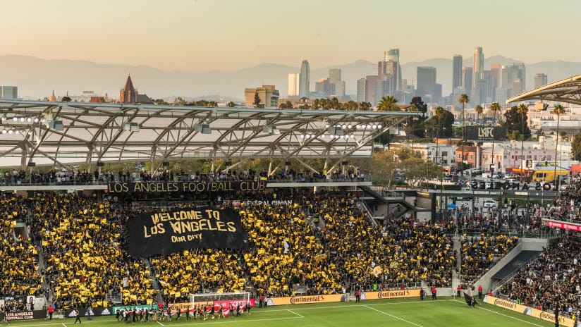 Banc Of California Stadium Gold Foil Downtown Dusk Welcome To Los Angeles Tifo 181127 IMG