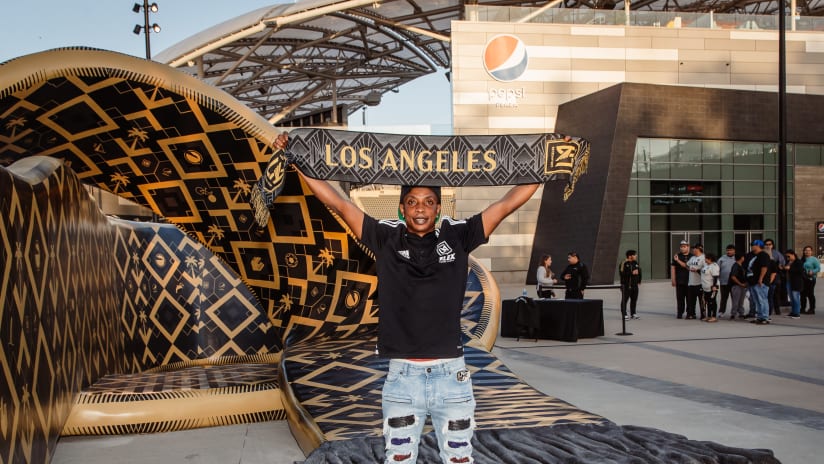 LAFC & Pepsi Launch ‘Scarves Up For Good’ Community Program 