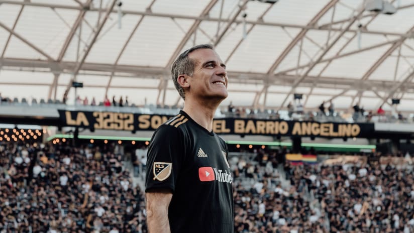 Mayor Eric Garcetti LAFC Jersey Standing In Front Of 3252 190811 IMG
