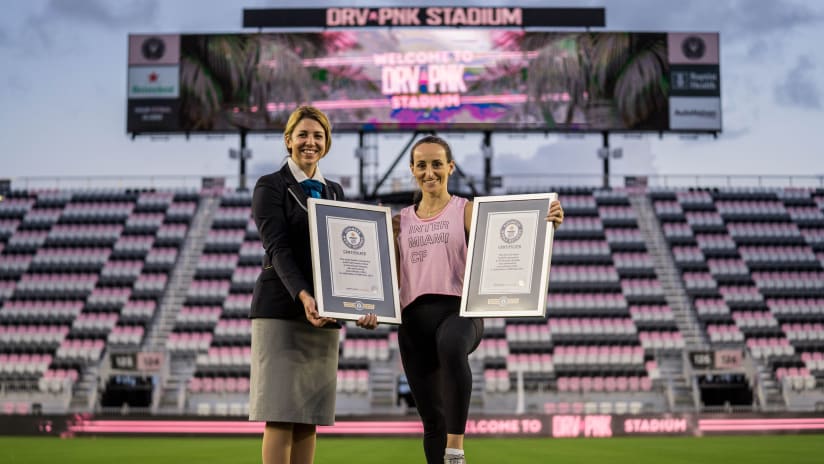 Fútbol Freestyler Laura Biondo Breaks Two Guinness World Records at DRV PNK Stadium 