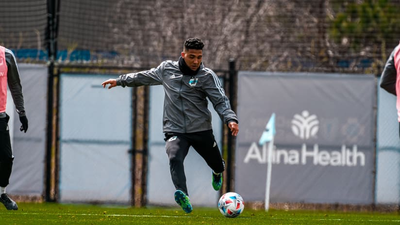 Reynoso Crossing a Ball in Training