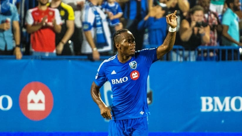 drogba saluting fans first game