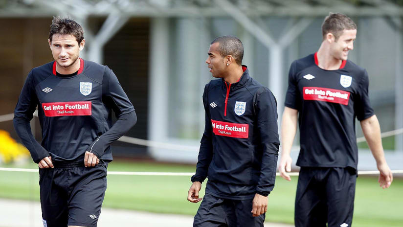 Frank Lampard and Ashley Cole England IMAGE 1