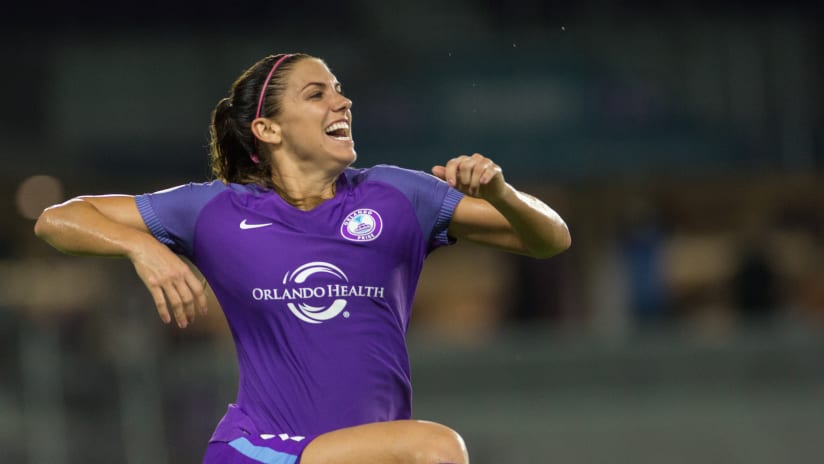 2017 concacaf player of the year alex morgan