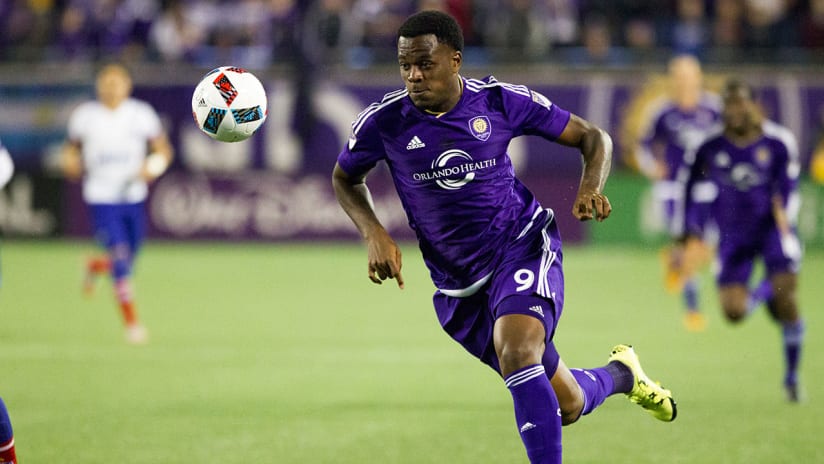 Cyle Larin Sophomore