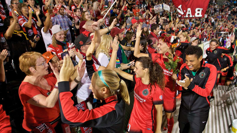 Thorns with fans, Thorns vs. Flash, 9.11.16