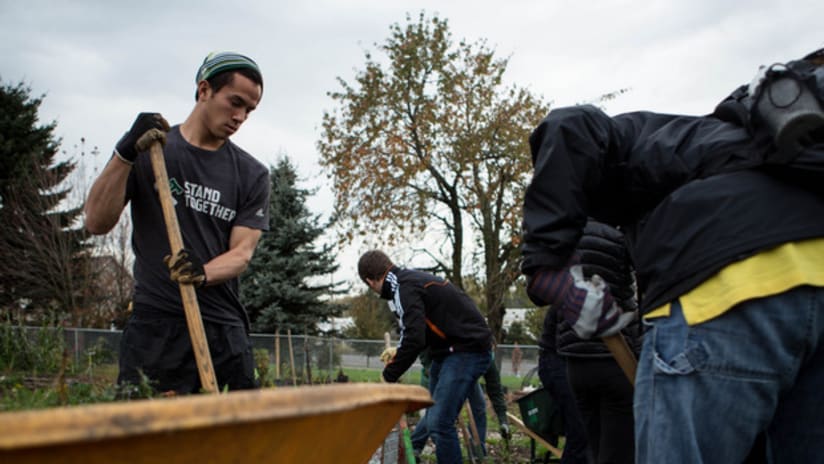 Timbers, Friends of Trees team up to plant trees Saturday -
