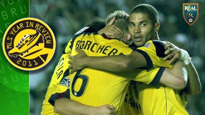 2011-in-review_at-MTY-huddle (620x350).jpg