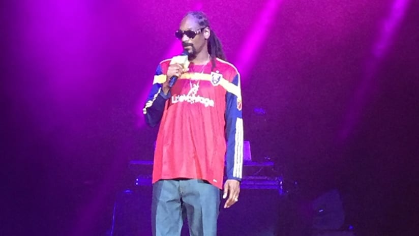 Snoop Dogg in an RSL jersey 0829