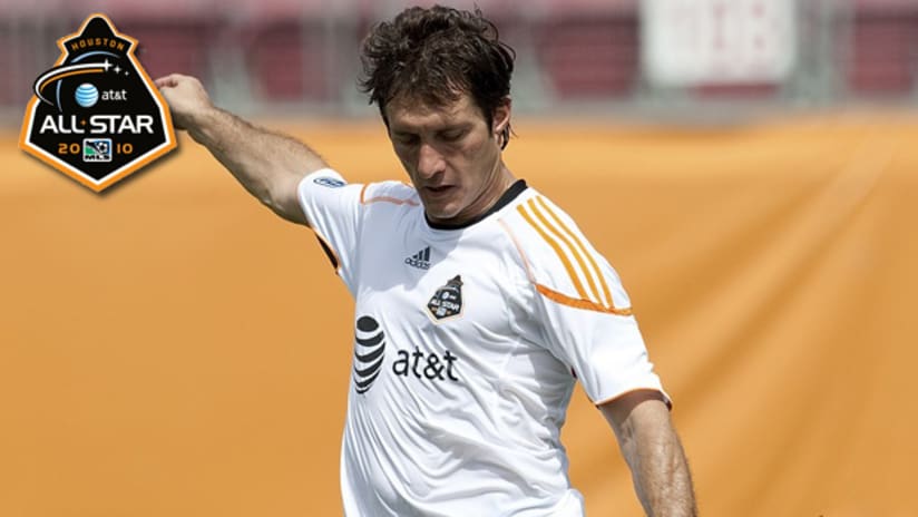 Guillermo Barros Schelotto will help the MLS All-Stars with possession and free kicks
