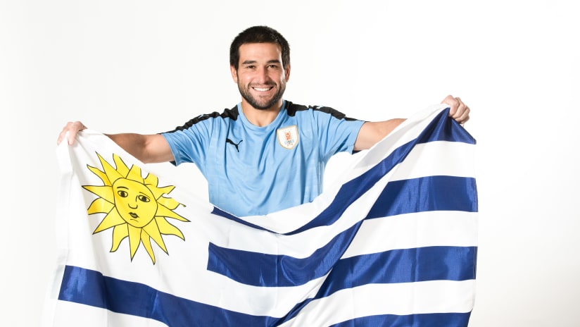 Nicolas Lodeiro Uruguay flag 2018-05-31