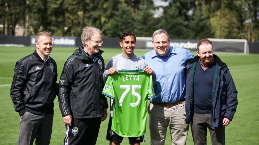 Danny Leyva signs First Team 2019-04-09