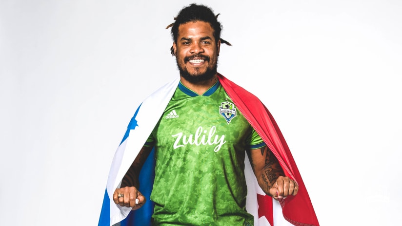 Roman Torres Panama flag 2019-06-05
