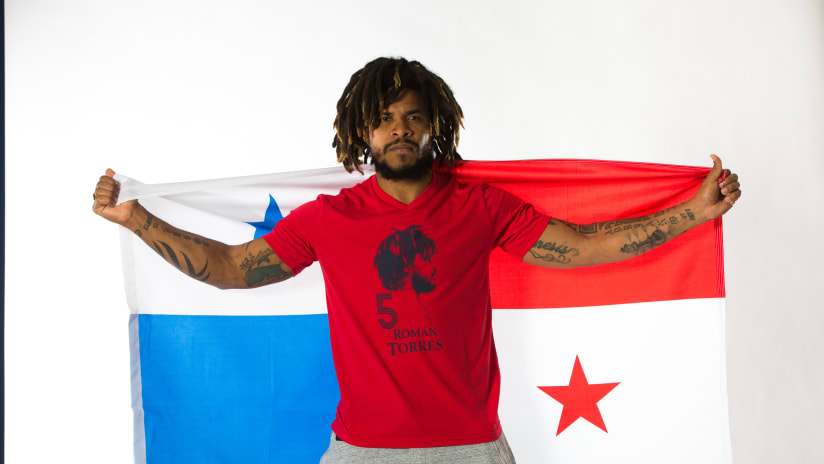 Roman Torres Panama flag 2018-05-30