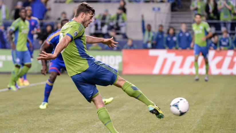 Evans Back With Sounders Image