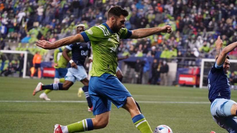 Sounders FC Re-Signs Forward Will Bruin