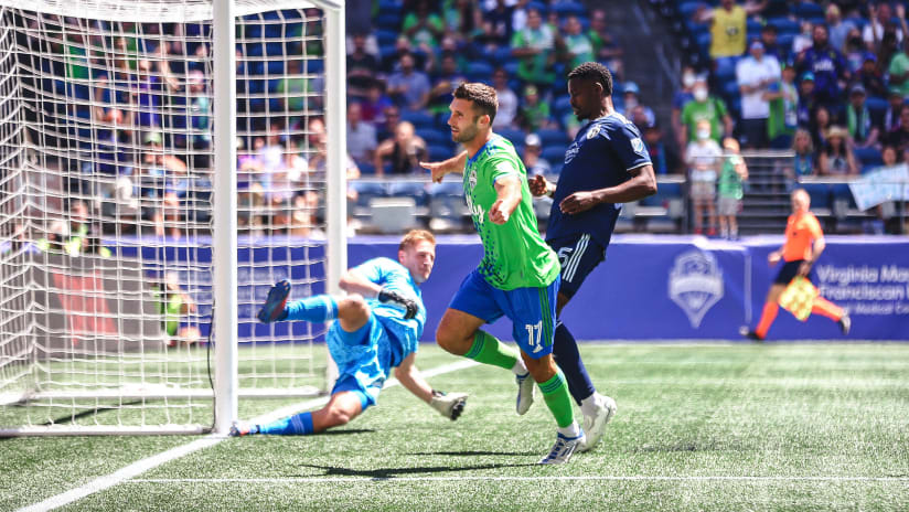 Will Bruin answers call, scores crucial goal in convincing Sounders win 