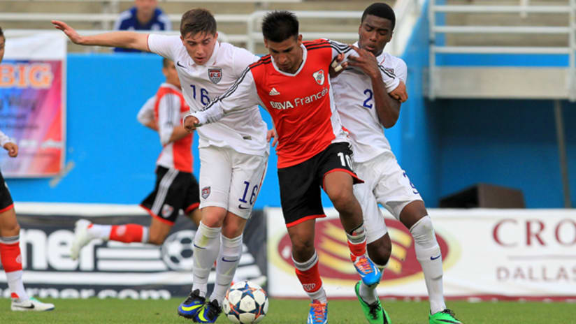 MATCH REPORTS: Palmer-Brown and U.S. U20's lead Super Group at Dallas Cup -