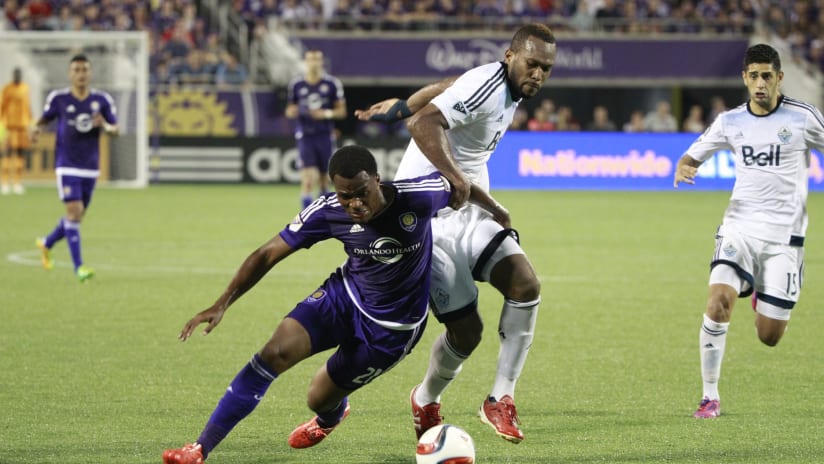 Kendall Waston versus Cyle Larin