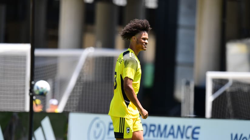 Jacen Russell-Rowe signs first team contract with Crew 
