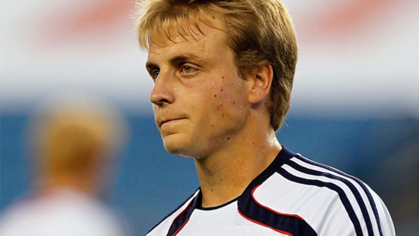 Former New England defender Seth Sinovic has signed with Sporting KC.