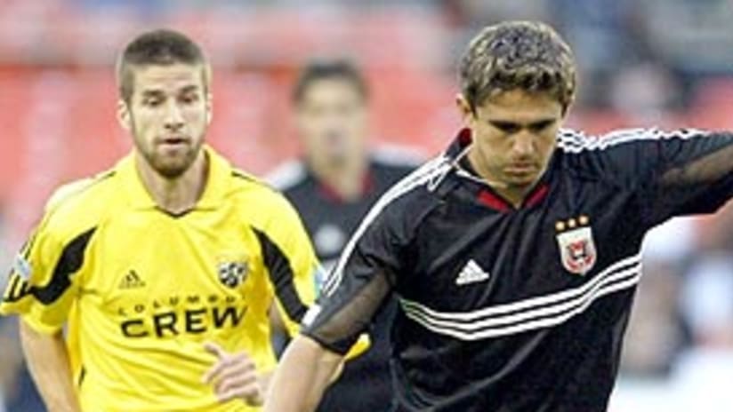 Jaime Moreno scored to help D.C. United defeat the Columbus Crew Friday night.