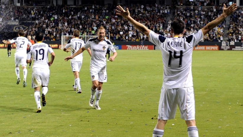 Robbie Keane celebrates his first goal in his debut with the LA Galaxy.
