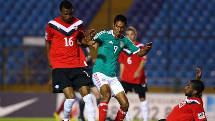 Canada's Roger Thompson against Mexico in the 2011 CONCACAF U-20 Championship