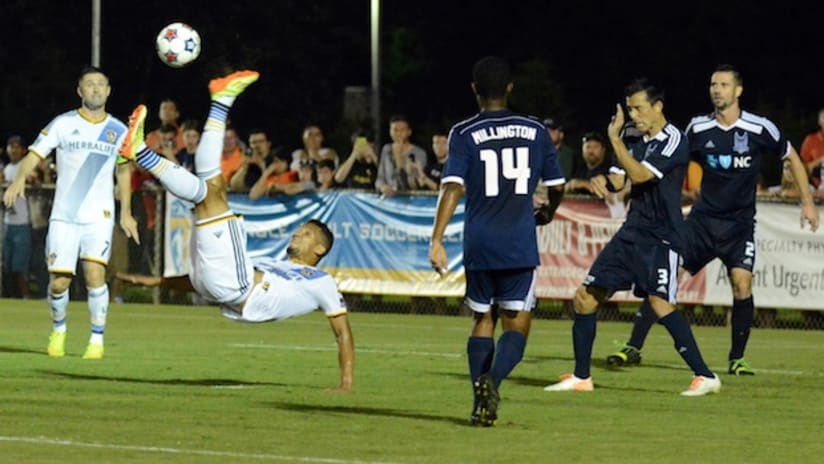 Samuel attempts a bicycle kick for the LA Galaxy in the Open Cup against the Carolina RailHawks
