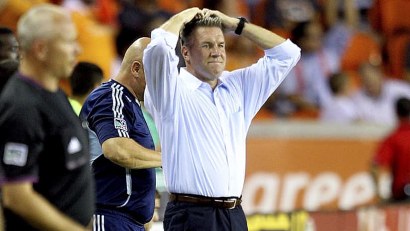 Sporting KC manager Peter Vermes reacts in Houston