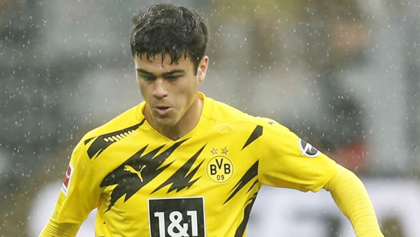 Giovanni Reyna - Borussia Dortmund - tight shot