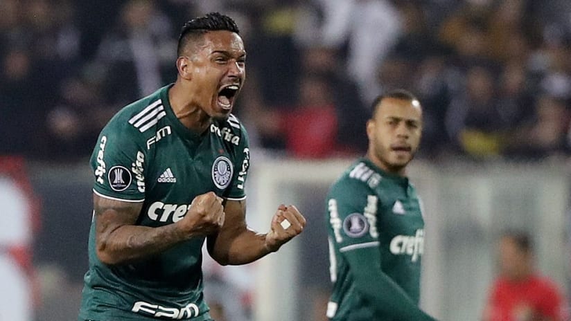 Antonio Carlos - Palmeiras - celebrating