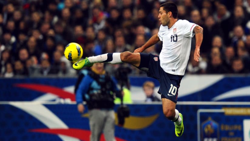 Clint Dempsey controls a ball during the US' 1-0 loss to France
