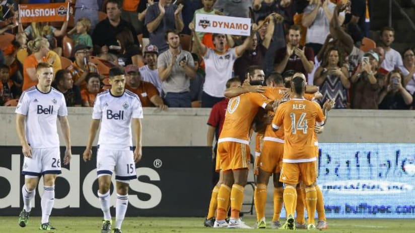 Houston Dynamo celebrate Ricardo Clark goal vs. Vancouver Whitecaps