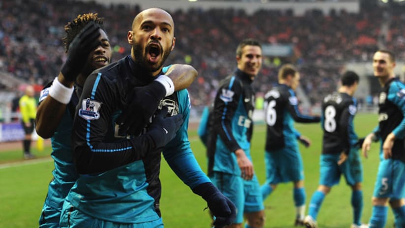 Thierry Henry celebrates winner against Sunderland in final league game on loan at Arsenal