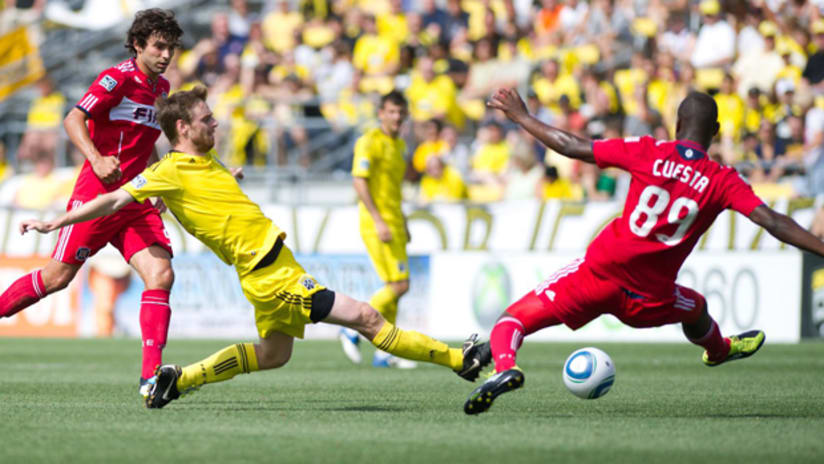 The Chicago Fire battled to a 1-0 voctory over the Columbus Crew on Sunday.
