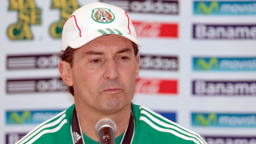 Mexico coach Jose Manuel de la Torre