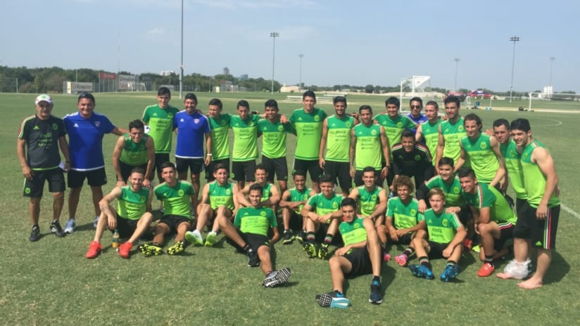 FC Dallas Academy U-18s train with Mexico national team